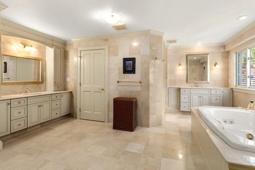 267 Dedham Street Dover, MA 02030 - Photo 23 of 42