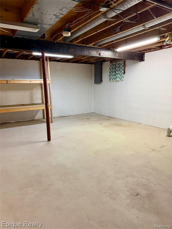 620 Carpenter Road Flushing, MI 48433 - Photo 33 of 38