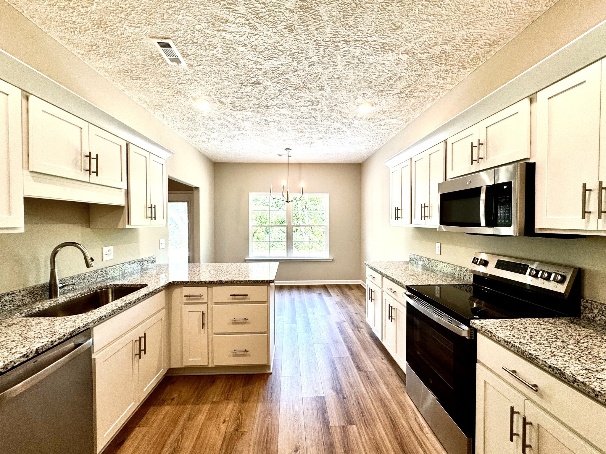 69 Laurel View Street Manchester, TN 37355 - Photo 7 of 17