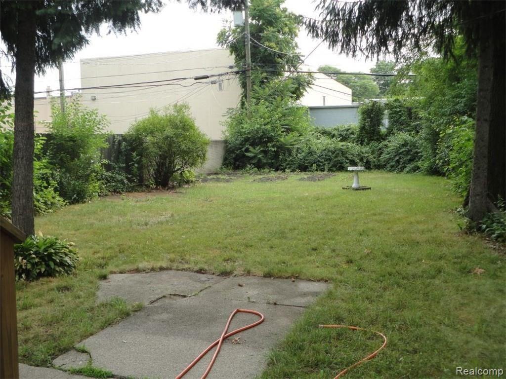 326 Stratford Road Ferndale, MI 48220 - Photo 21 of 24 Back Yard