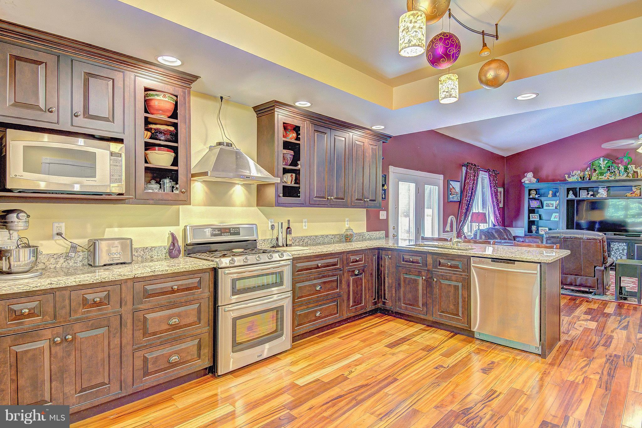 3315 Crane Road Port Republic, MD 20676 - Photo 4 of 30 New stainless steel appliances