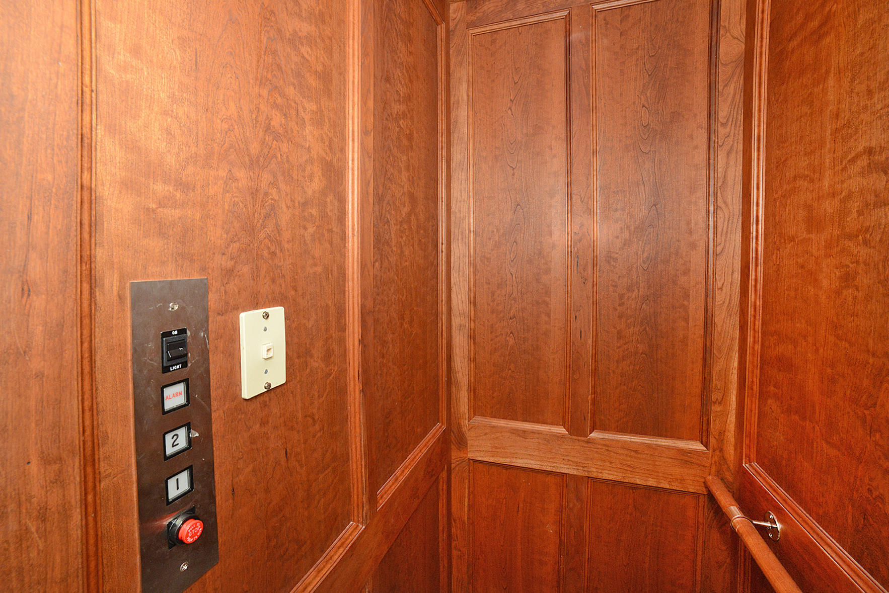 955 Iris Drive Delray Beach, FL 33483 - Photo 11 of 32 Elevator