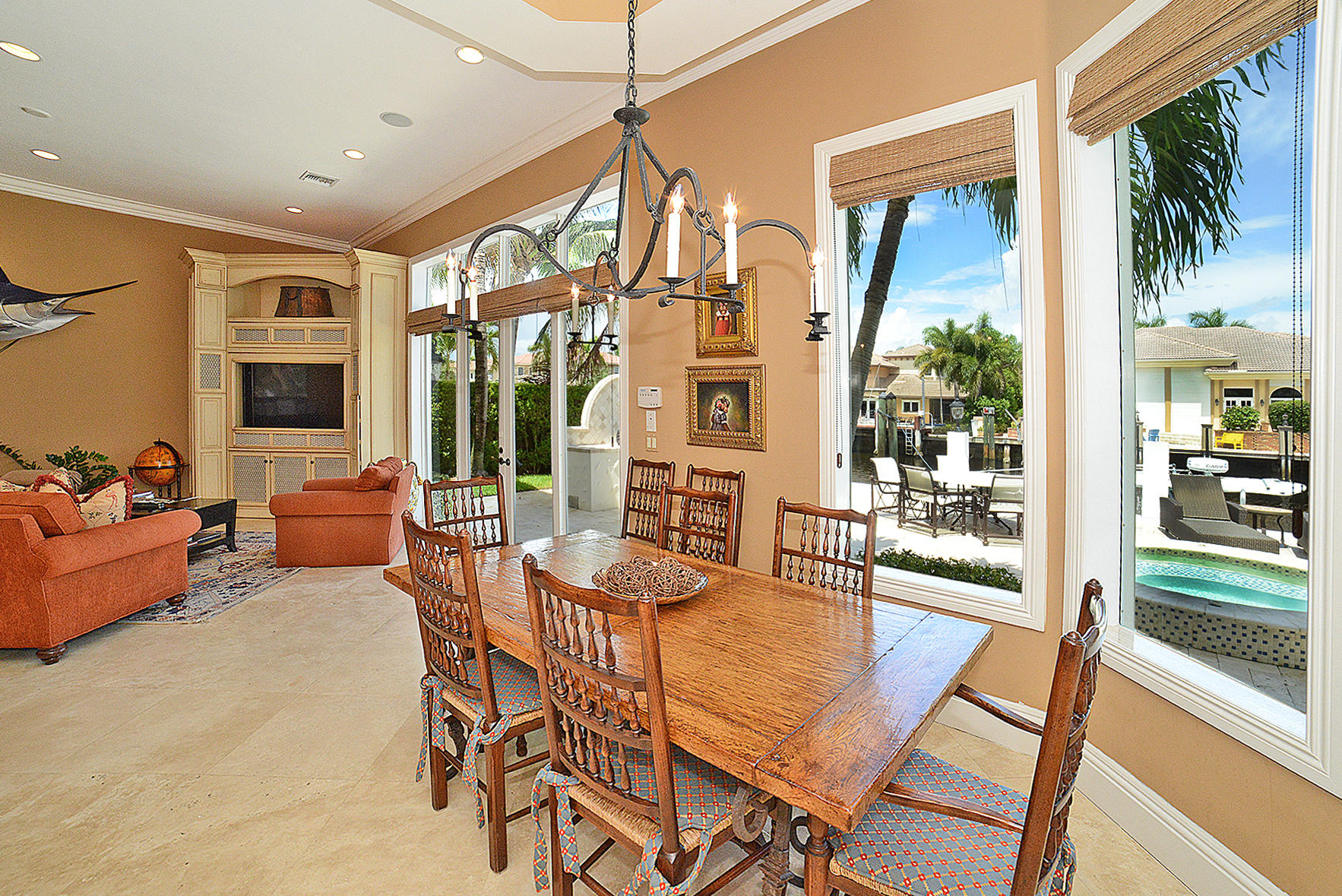 955 Iris Drive Delray Beach, FL 33483 - Photo 14 of 32 Kitchen / Family Room