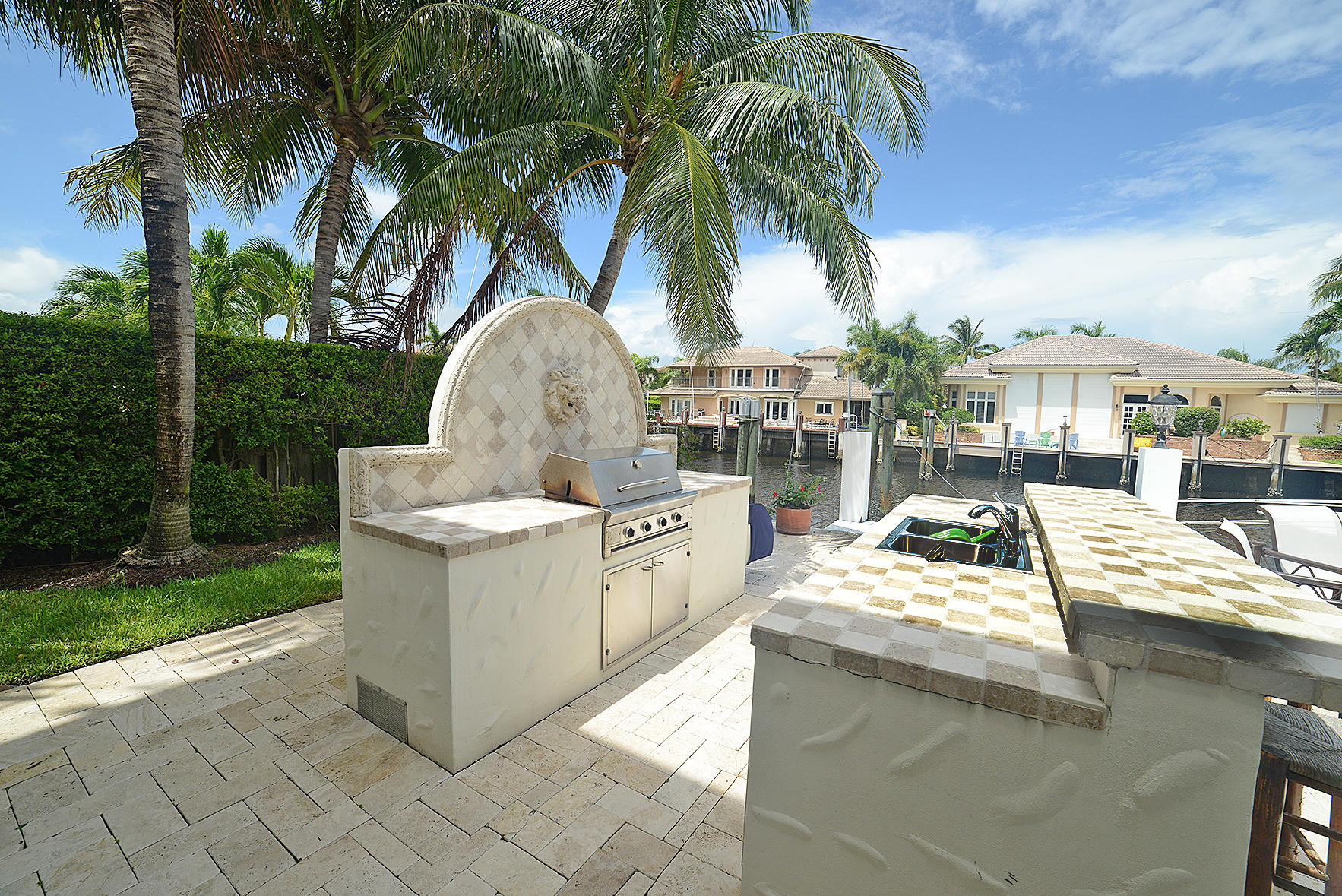 955 Iris Drive Delray Beach, FL 33483 - Photo 16 of 32 Outdoor Kitchen
