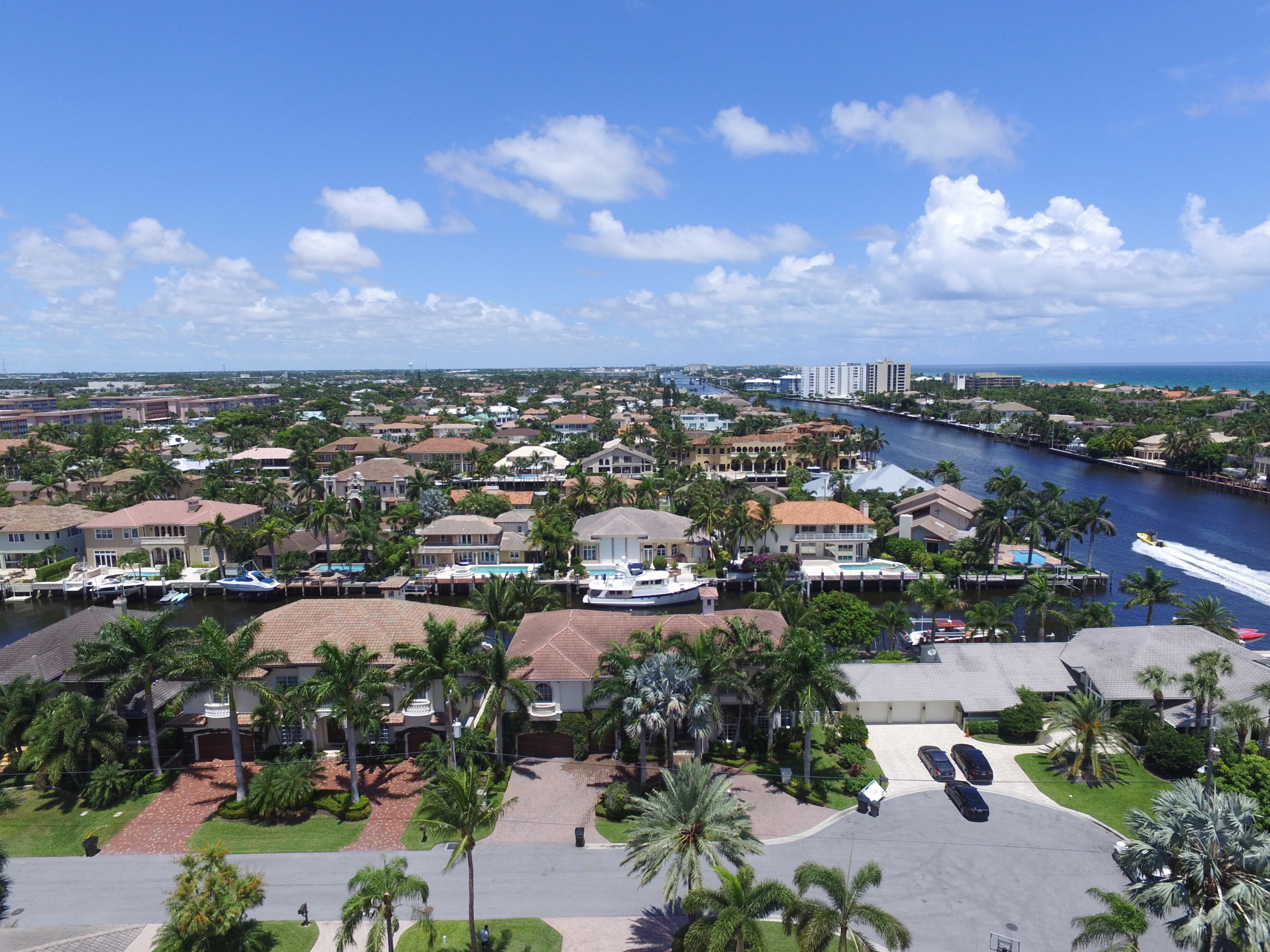 955 Iris Drive Delray Beach, FL 33483 - Photo 27 of 32 Views