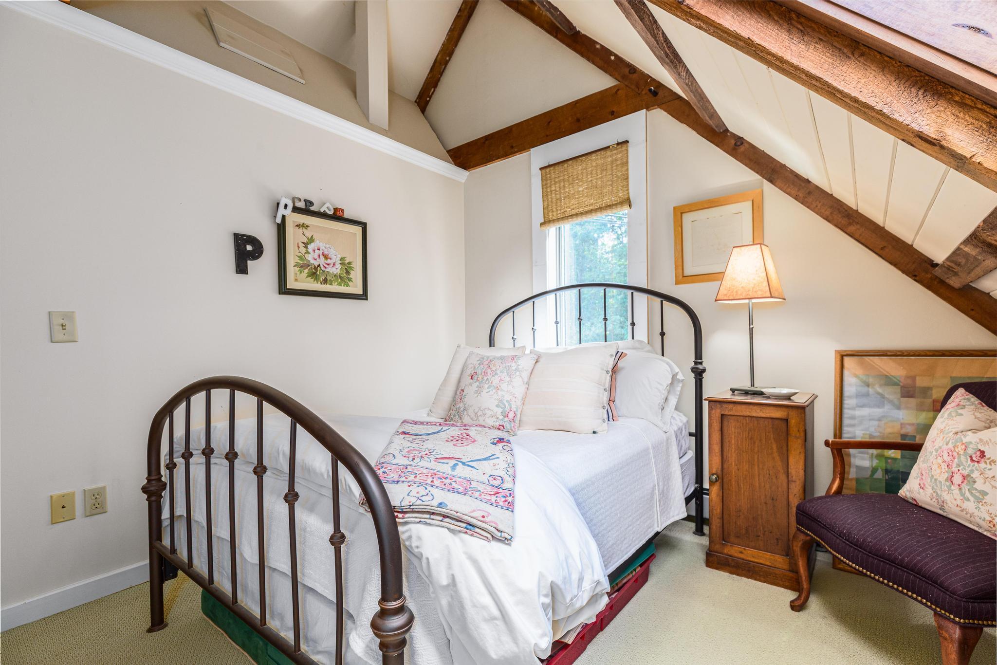 180 Clay Hill Road York, ME 03902 - Photo 27 of 39 Second Floor Guest Retreat