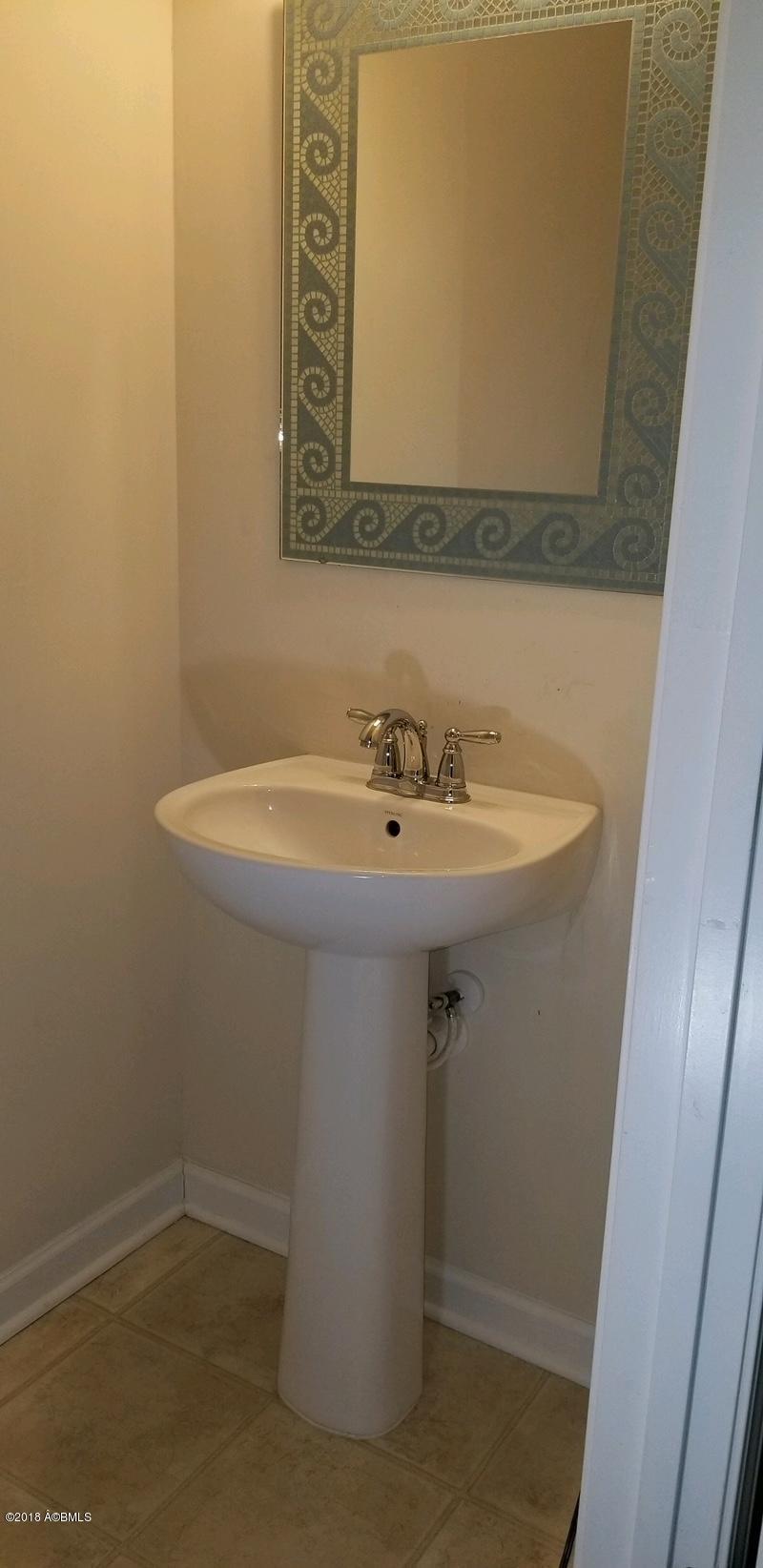 149 Glory Road Beaufort, SC 29906 - Photo 6 of 27 Powder Room