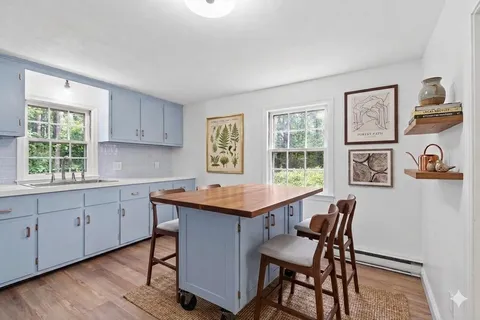 $399,000 | 12 Bohanon Bridge Road, Brookline, NH 03033