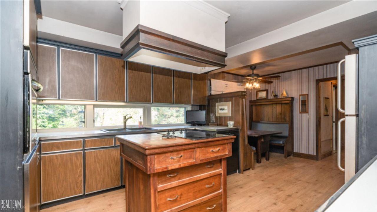 38505 Riverside Drive Clinton Township, MI 48036 - Photo 12 of 39 50059321-12.JPG