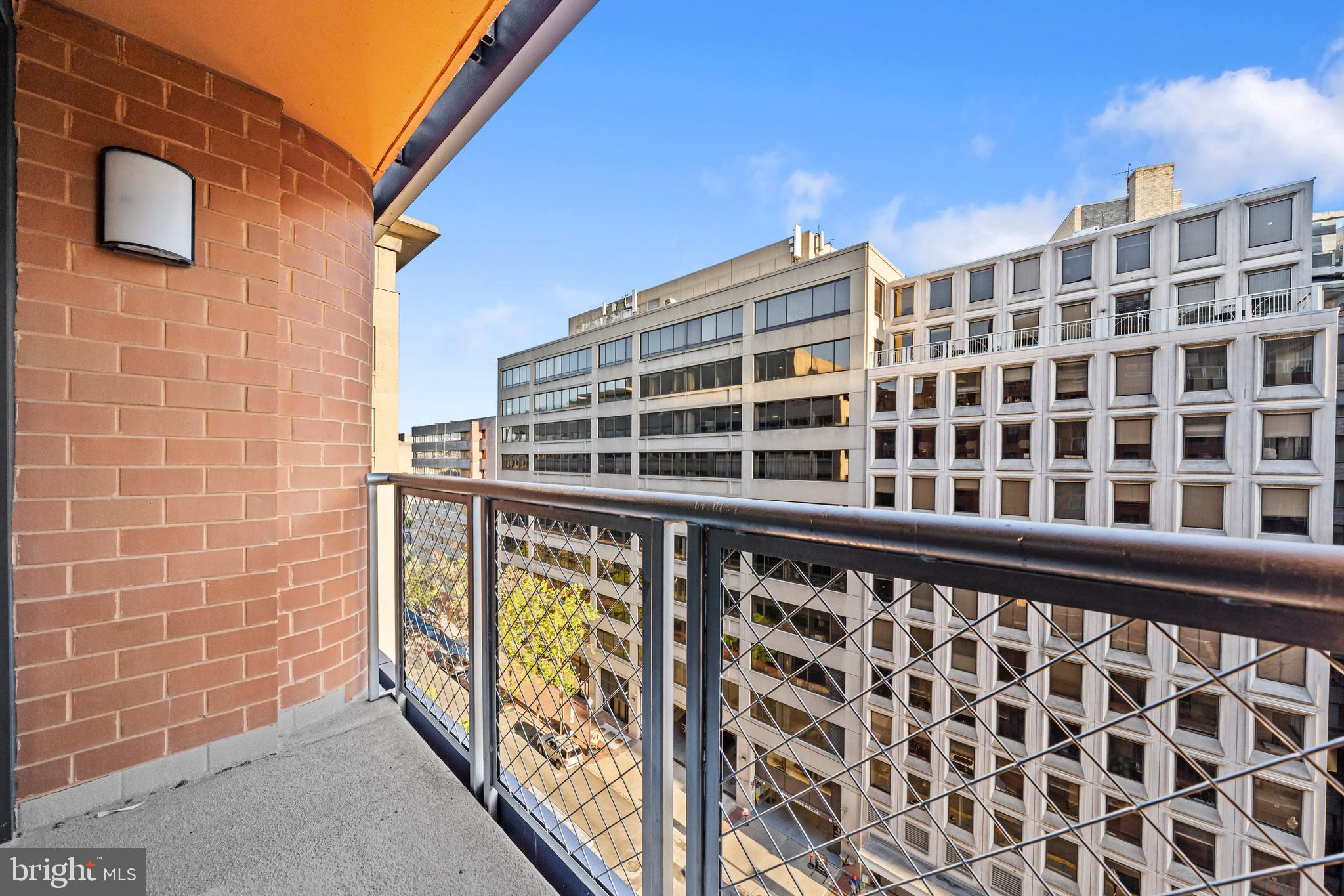 631 D Street Northwest, Unit 829 Washington, DC 20004 - Photo 20 of 72