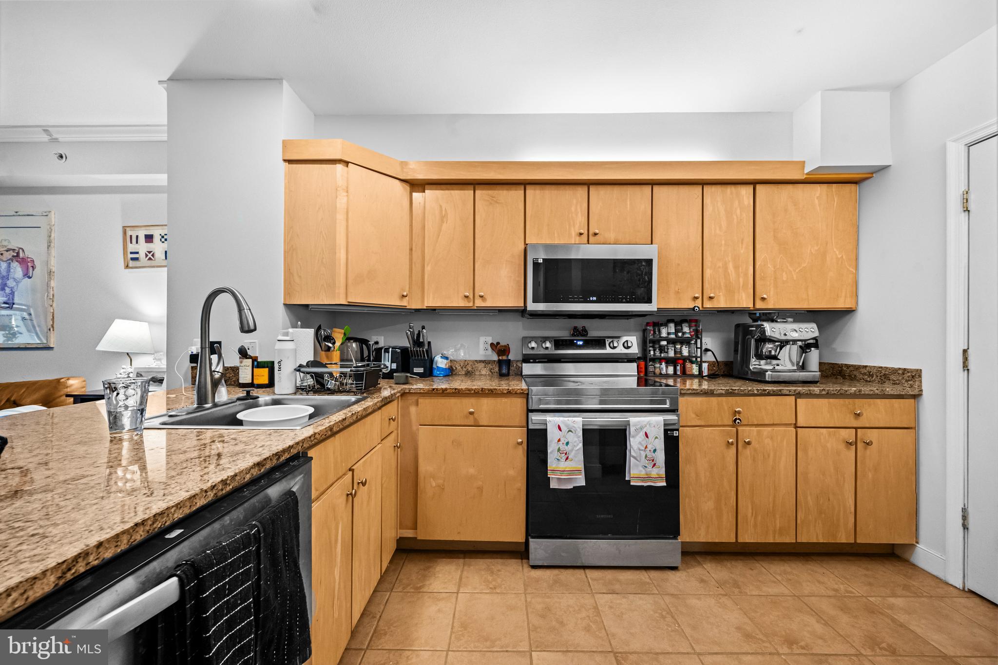 631 D Street Northwest, Unit 829 Washington, DC 20004 - Photo 9 of 72