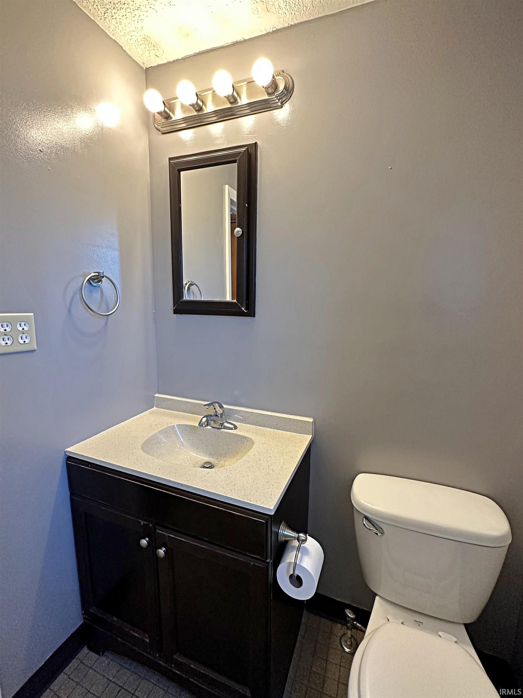 327 Chestnut Street Switz City, IN 47465 - Photo 9 of 16