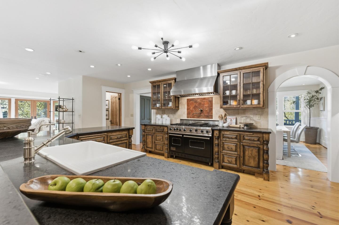 1353 Edgewood Road Redwood City, CA 94062 - Photo 15 of 90