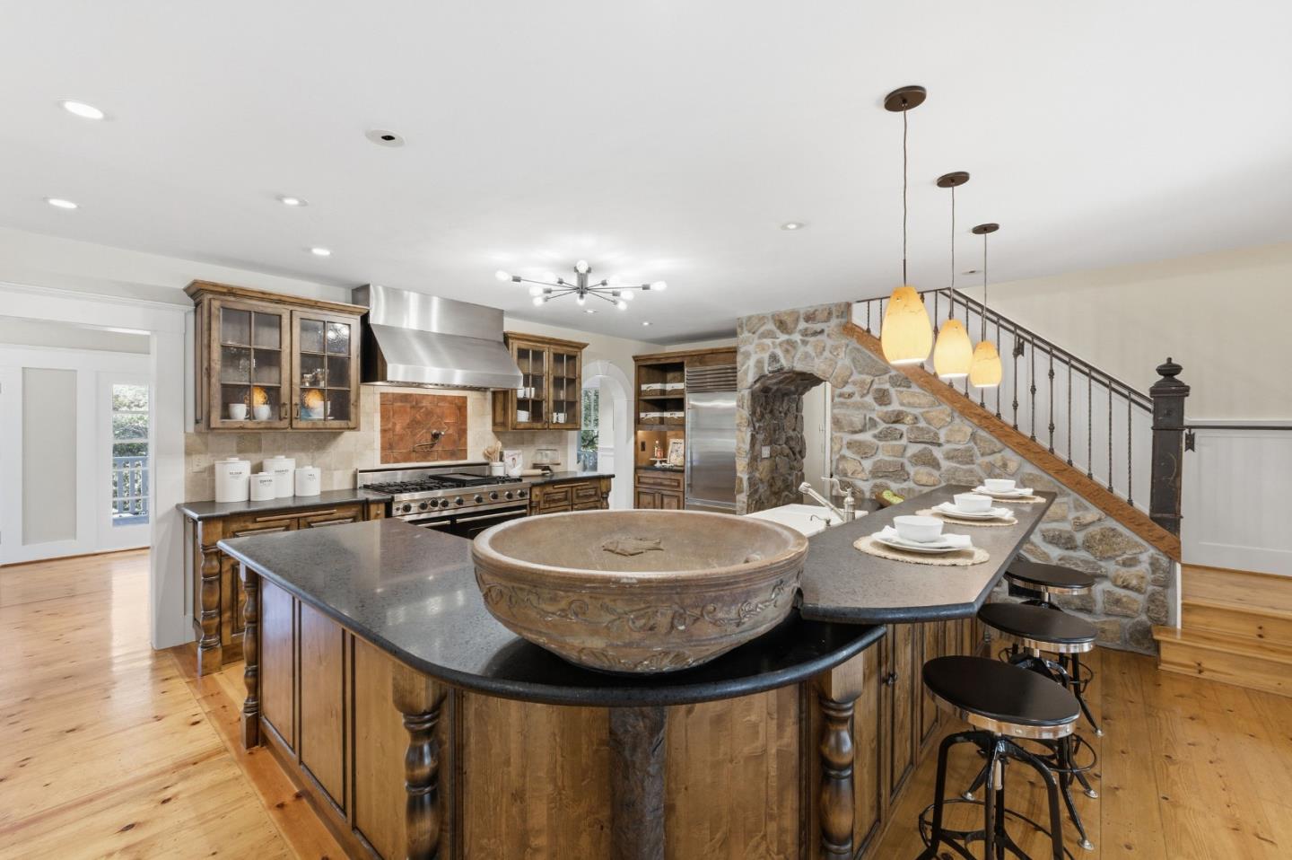 1353 Edgewood Road Redwood City, CA 94062 - Photo 16 of 90