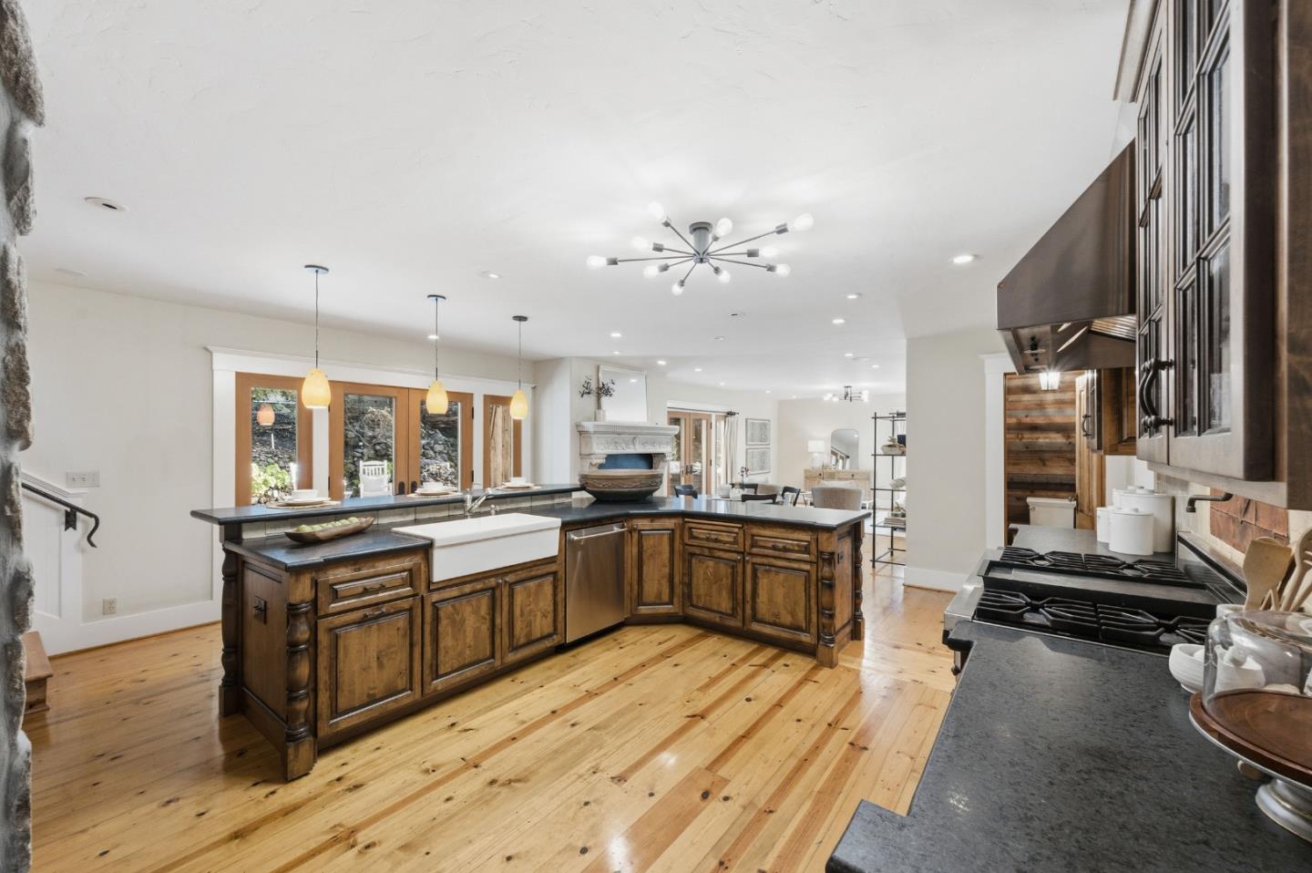 1353 Edgewood Road Redwood City, CA 94062 - Photo 17 of 90