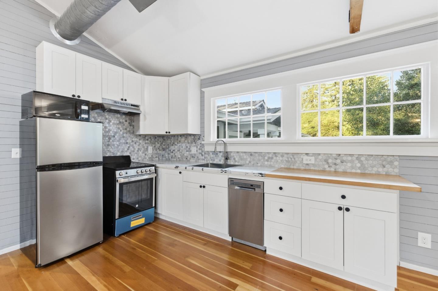 1353 Edgewood Road Redwood City, CA 94062 - Photo 70 of 90