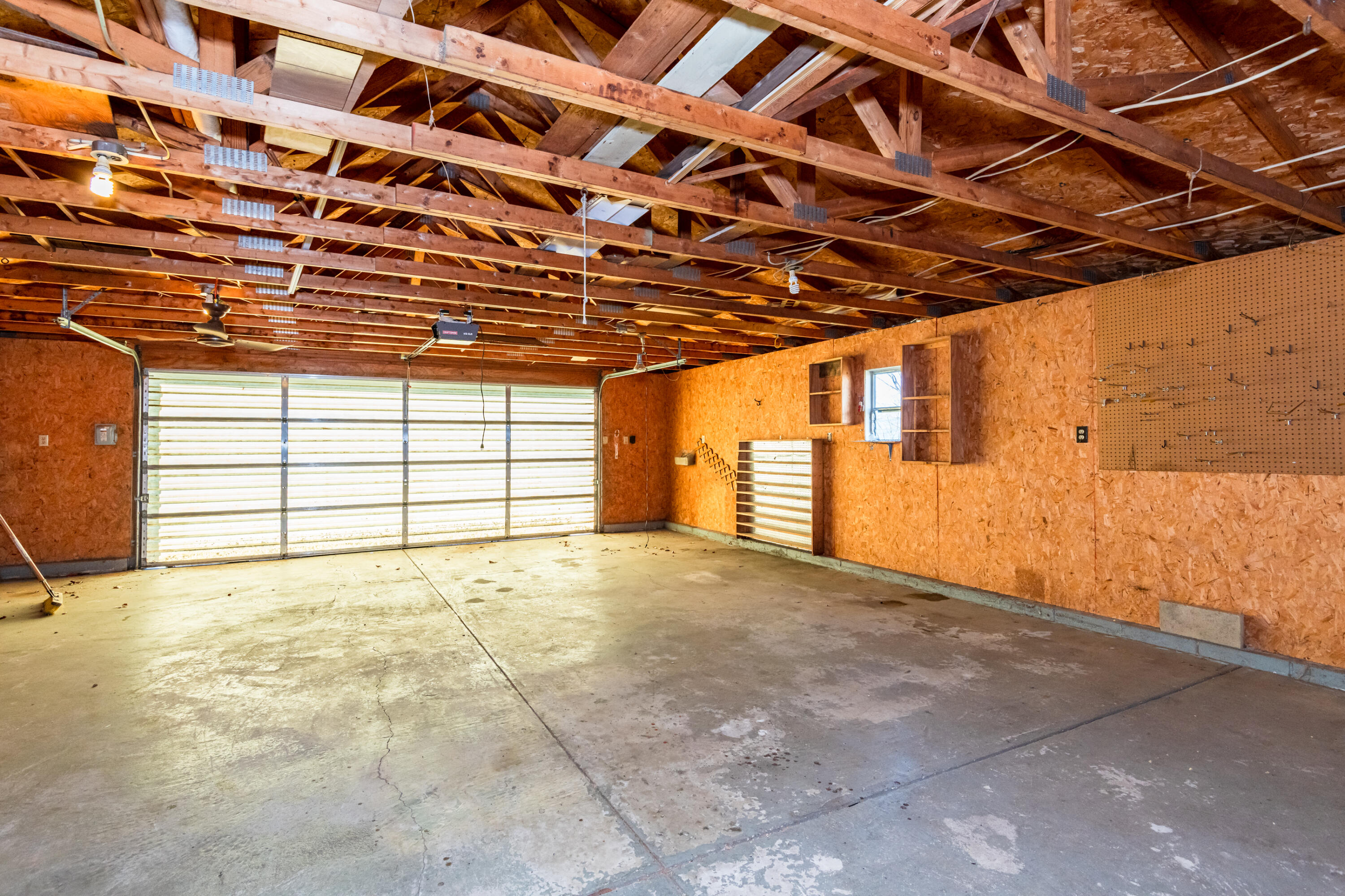 5760 Kitridge Road Dayton, OH 45424 - Photo 2 of 19 Gallery Image 2