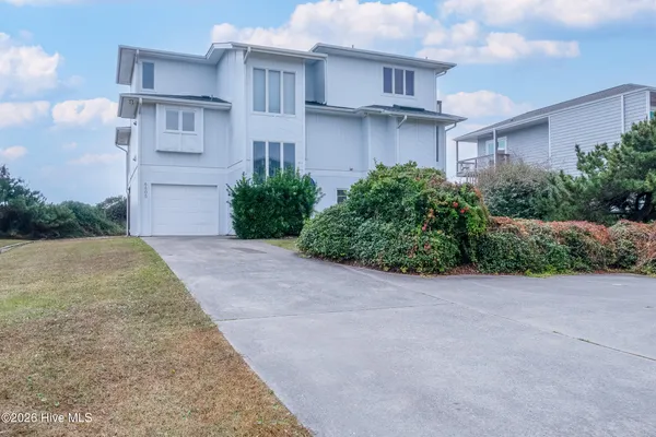$2,300,000 | 6605 Ocean Drive, Emerald Isle, NC 28594