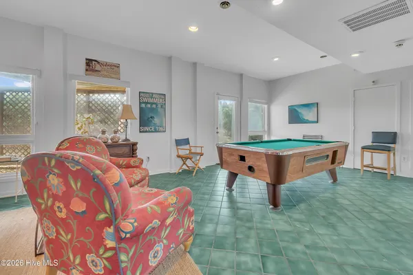 $2,300,000 | 6605 Ocean Drive, Emerald Isle, NC 28594