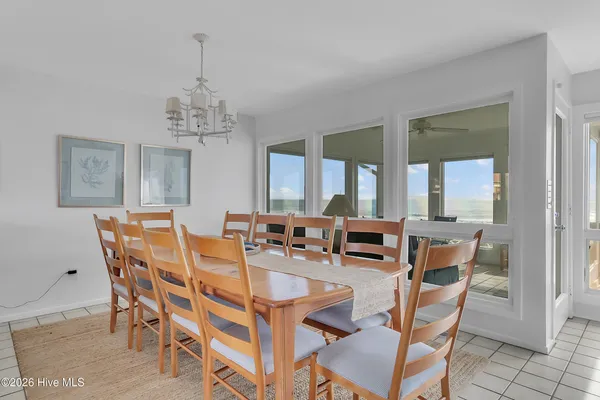 $2,300,000 | 6605 Ocean Drive, Emerald Isle, NC 28594