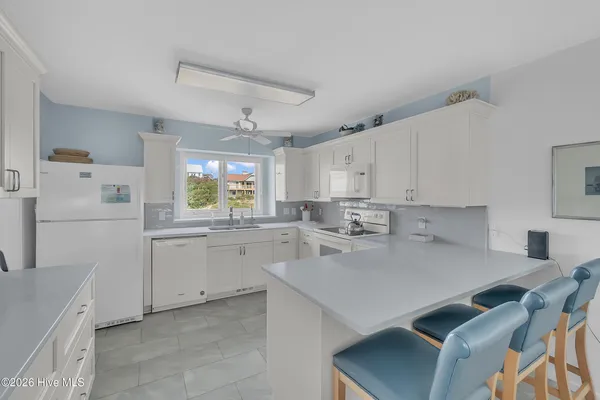 $2,300,000 | 6605 Ocean Drive, Emerald Isle, NC 28594