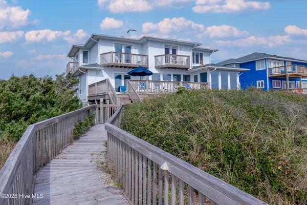 $2,300,000 | 6605 Ocean Drive, Emerald Isle, NC 28594