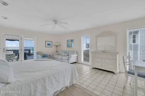 $2,300,000 | 6605 Ocean Drive, Emerald Isle, NC 28594