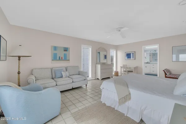 $2,300,000 | 6605 Ocean Drive, Emerald Isle, NC 28594