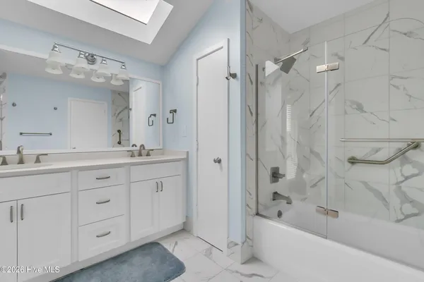 $2,300,000 | 6605 Ocean Drive, Emerald Isle, NC 28594