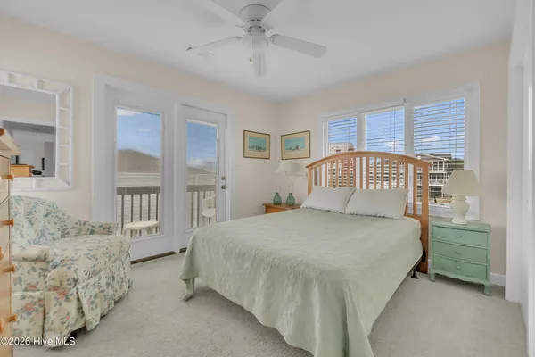 $2,300,000 | 6605 Ocean Drive, Emerald Isle, NC 28594