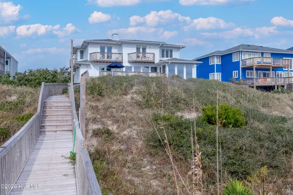 $2,300,000 | 6605 Ocean Drive, Emerald Isle, NC 28594
