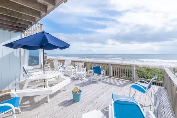 $2,300,000 | 6605 Ocean Drive, Emerald Isle, NC 28594