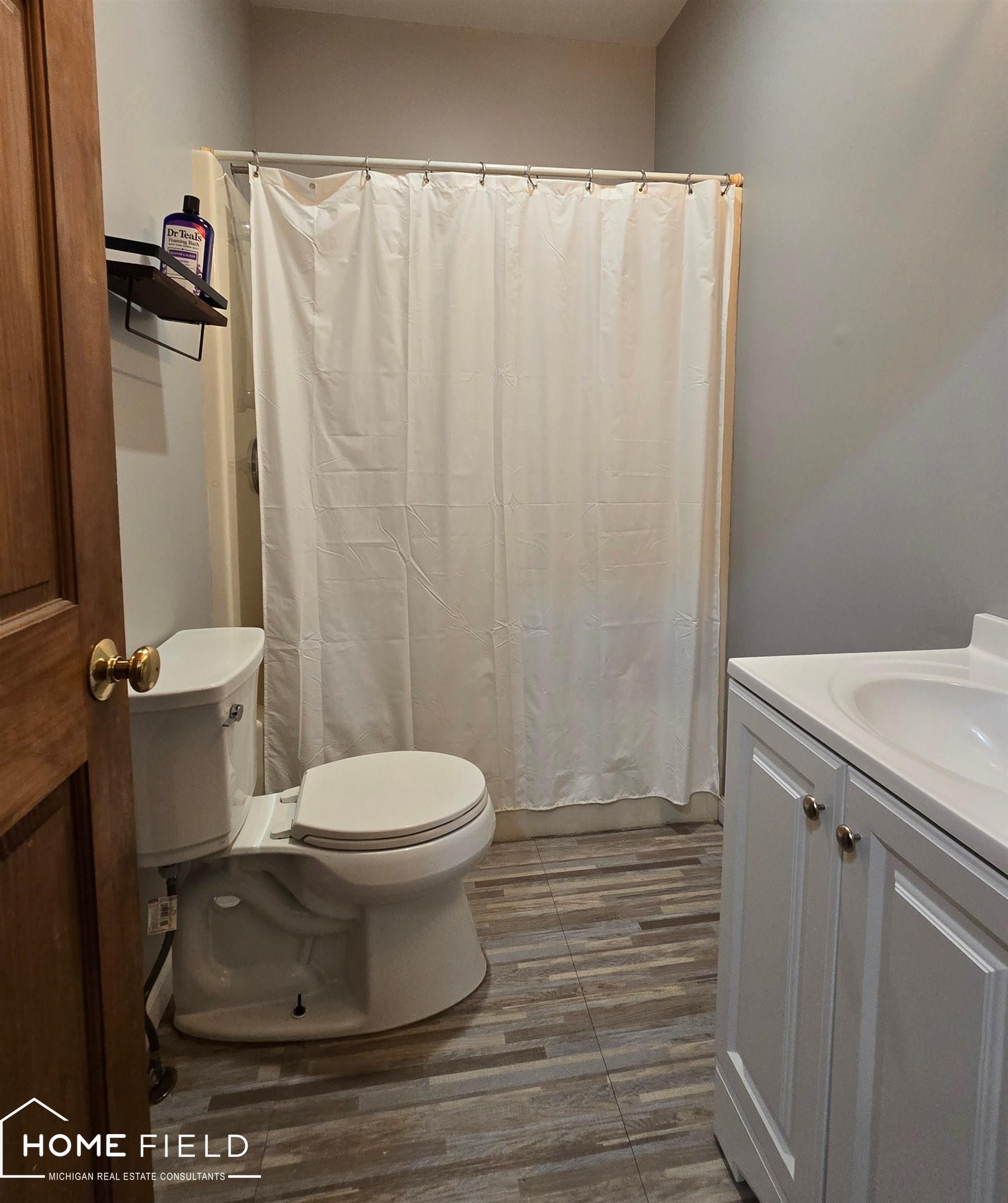 3370 Simpson Road Owosso, MI 48867 - Photo 31 of 47 50146420-4dc63d4d-6922-4dfe-9481-8508f7134268.JPG