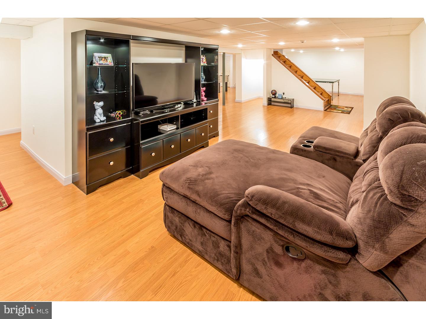 1313 Neck Road Burlington, NJ 08016 - Photo 23 of 25 Basement - Finished