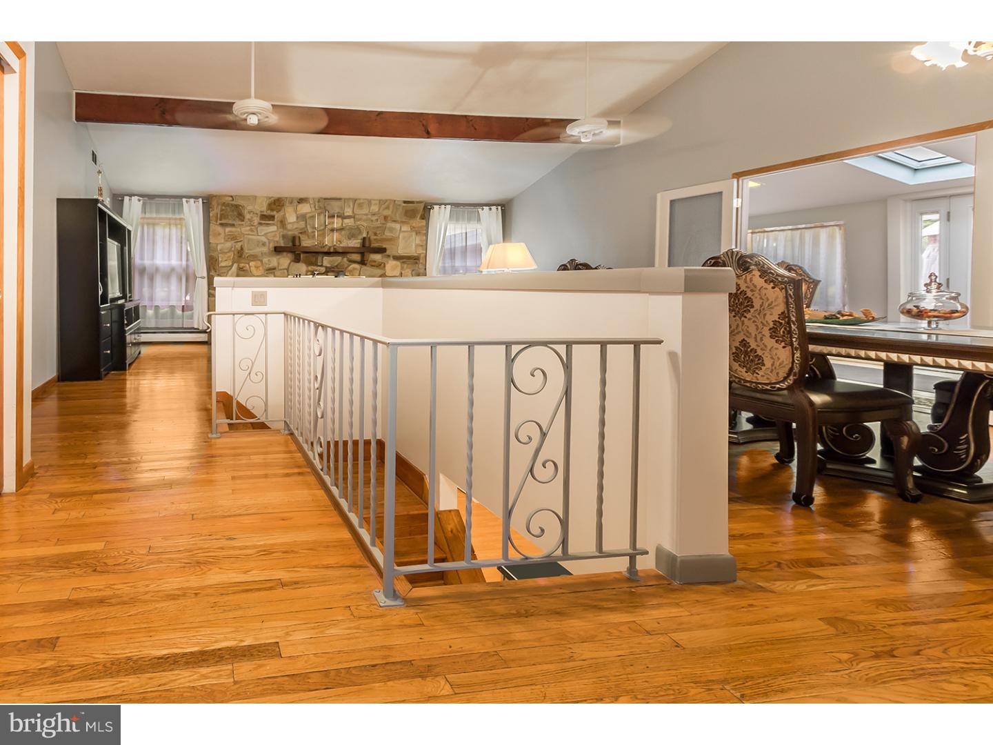 1313 Neck Road Burlington, NJ 08016 - Photo 6 of 25 Foyer