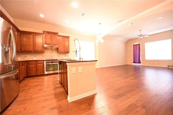 $2,475 | 8000 Chickasaw Trail, McKinney, TX 75070