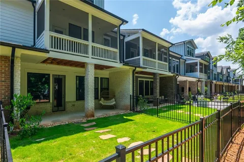 $675,000 | 945 Kenway Avenue, Roswell, GA 30076