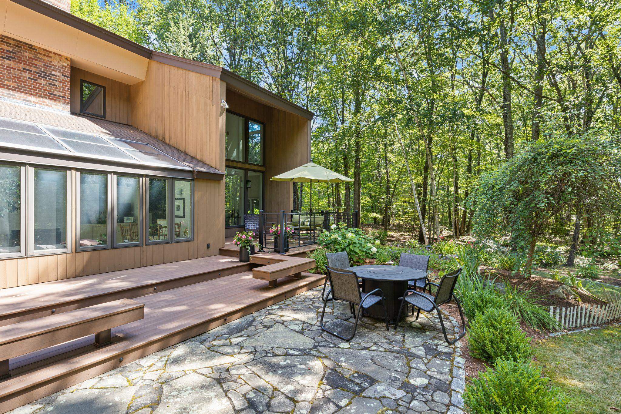 15 Masefield Road Nashua, NH 03062 - Photo 44 of 53 Gallery Image 44