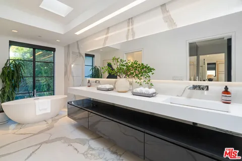 $5,175,000 | 1146 Sierra Alta Way, Los Angeles, CA 90069