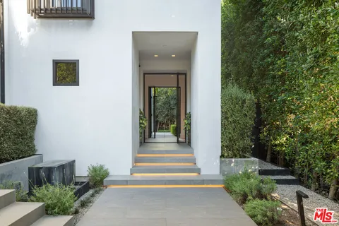 $5,175,000 | 1146 Sierra Alta Way, Los Angeles, CA 90069