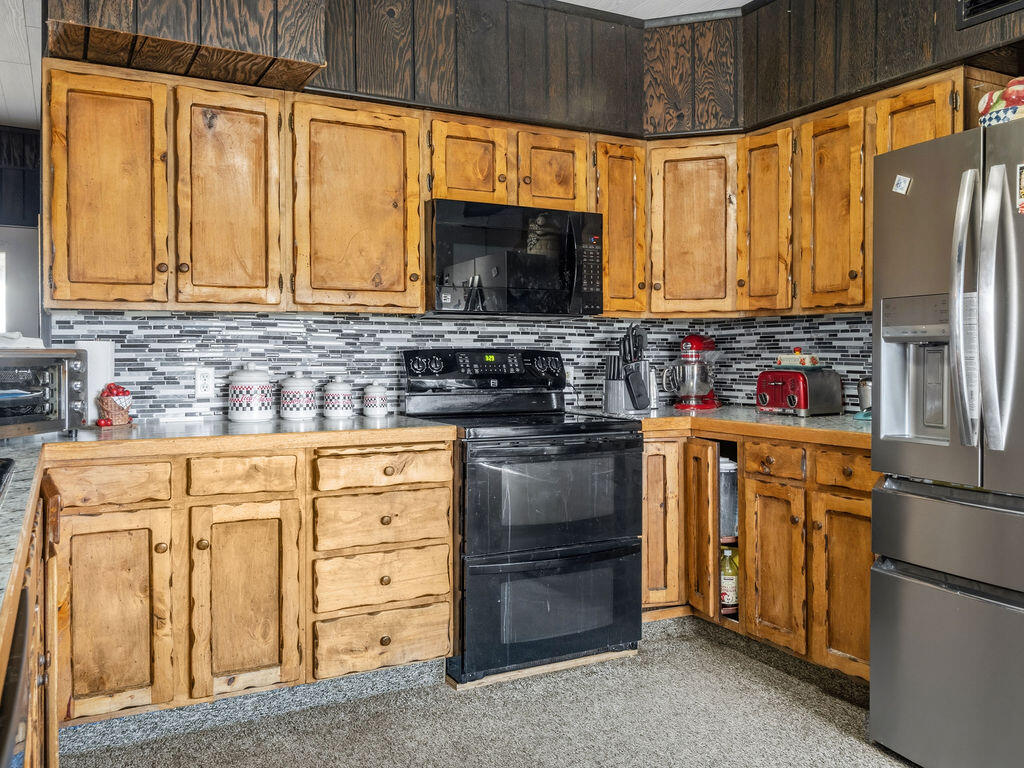 22994 Highway 50 Merrill, OR 97633 - Photo 19 of 47 P3060195