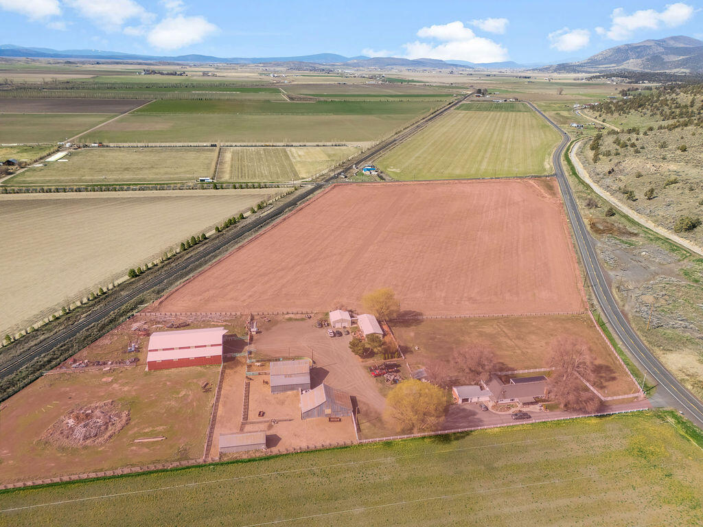 22994 Highway 50 Merrill, OR 97633 - Photo 3 of 47 DJI_20260307113220_0152_Dcopy