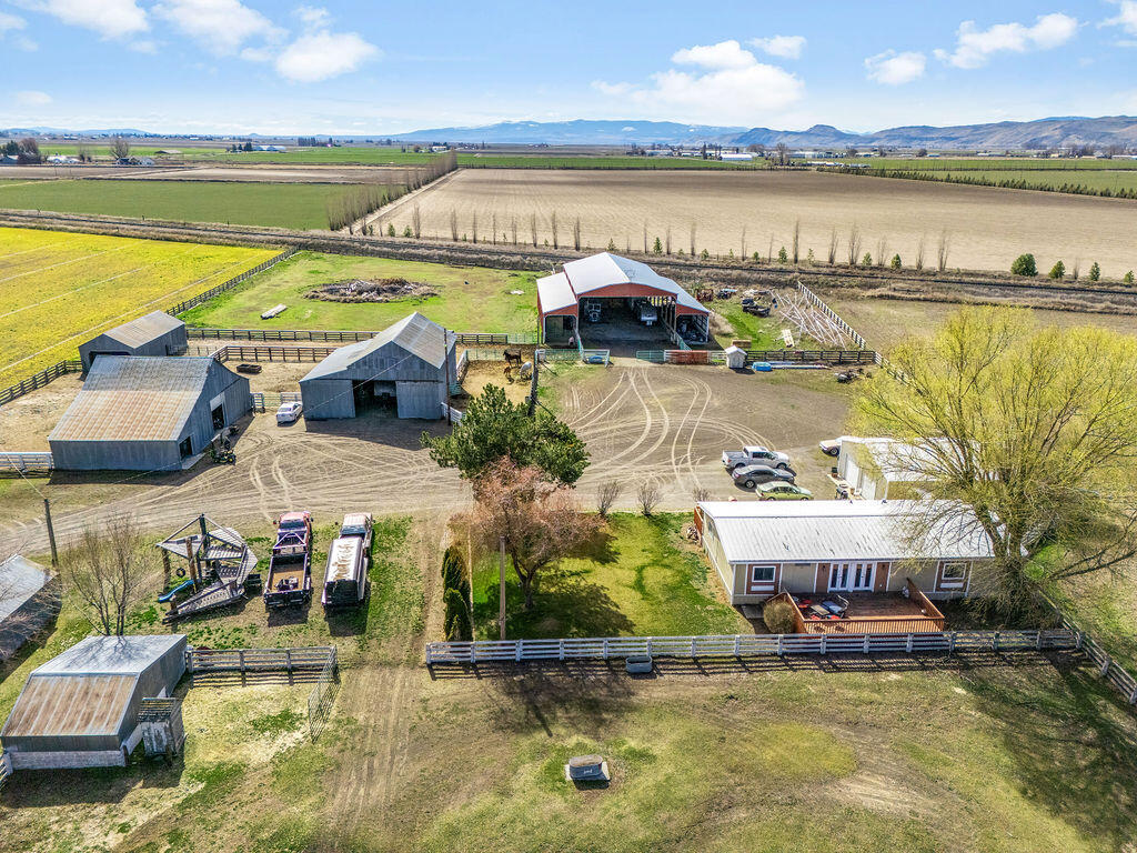 22994 Highway 50 Merrill, OR 97633 - Photo 4 of 47 DJI_20260307113129_0149_D