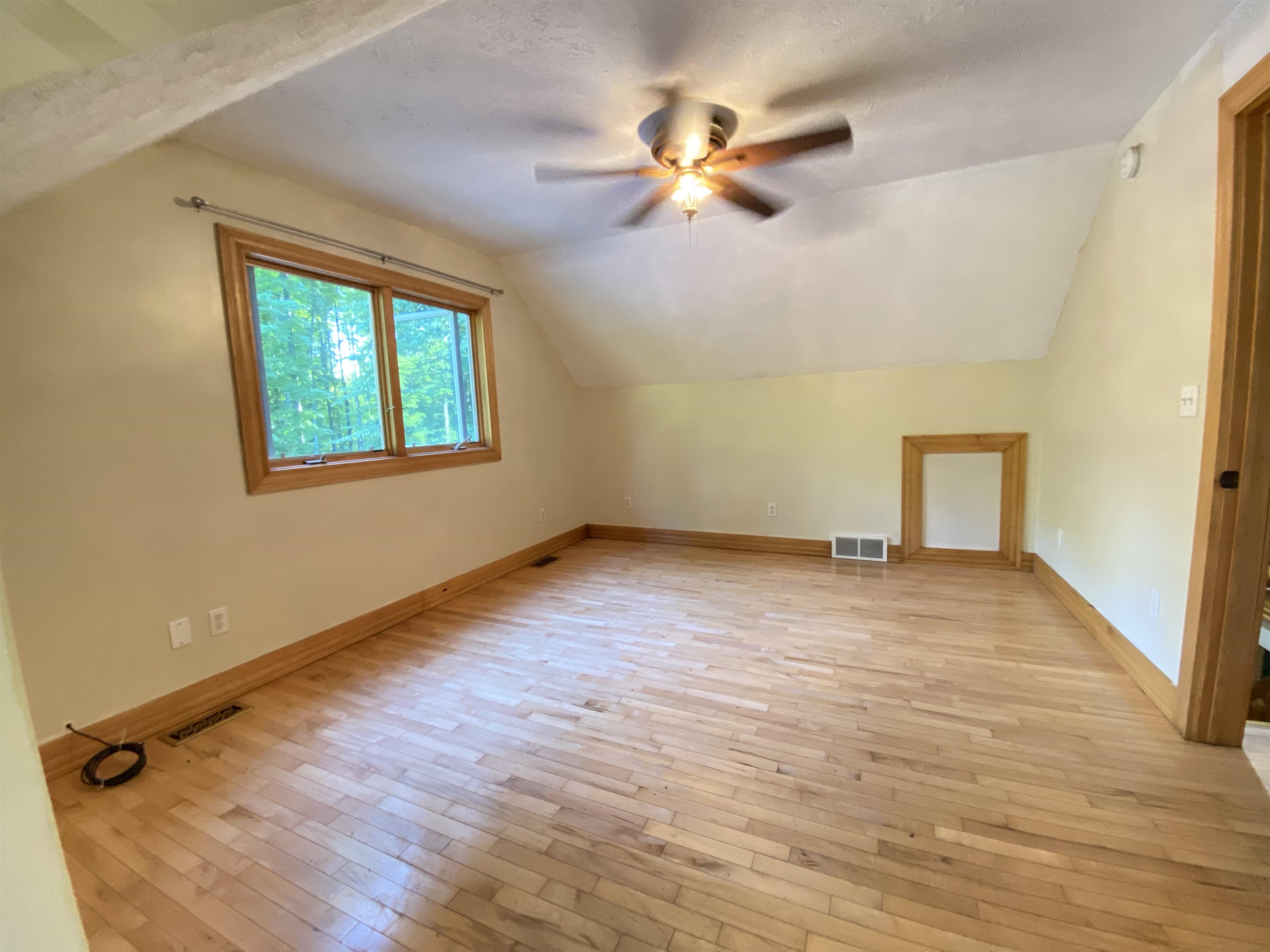 3011 East Duck Lake Road Grawn, MI 49637 - Photo 18 of 55 1904762-17.JPG