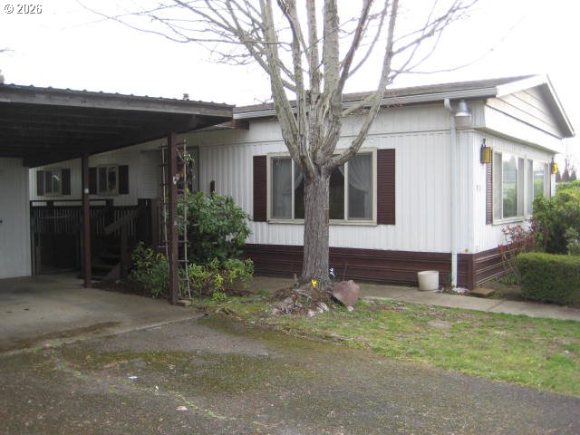 5355 River Road North, Unit 98 Keizer, OR 97303 - Photo 3 of 34 a front view of house with yard