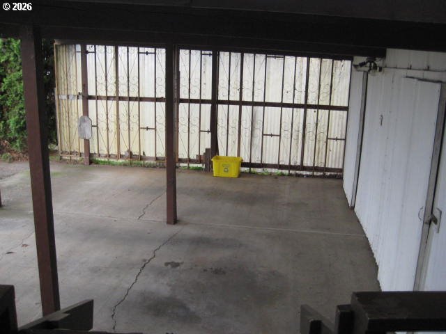 5355 River Road North, Unit 98 Keizer, OR 97303 - Photo 7 of 34 a view of an empty room with floor to ceiling window