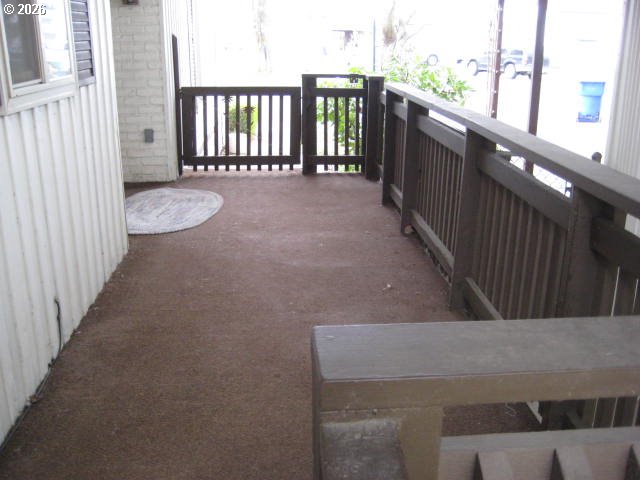 5355 River Road North, Unit 98 Keizer, OR 97303 - Photo 8 of 34 a view of a balcony