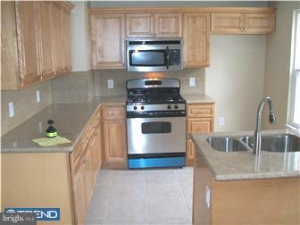 3800 Greenacres Road Philadelphia, PA 19154 - Photo 4 of 12 Kitchen