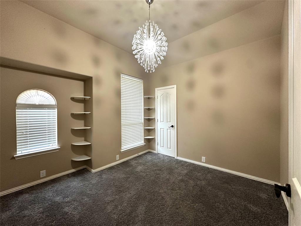 7255 Rueda Grand Prairie, TX 75054 - Photo 4 of 16