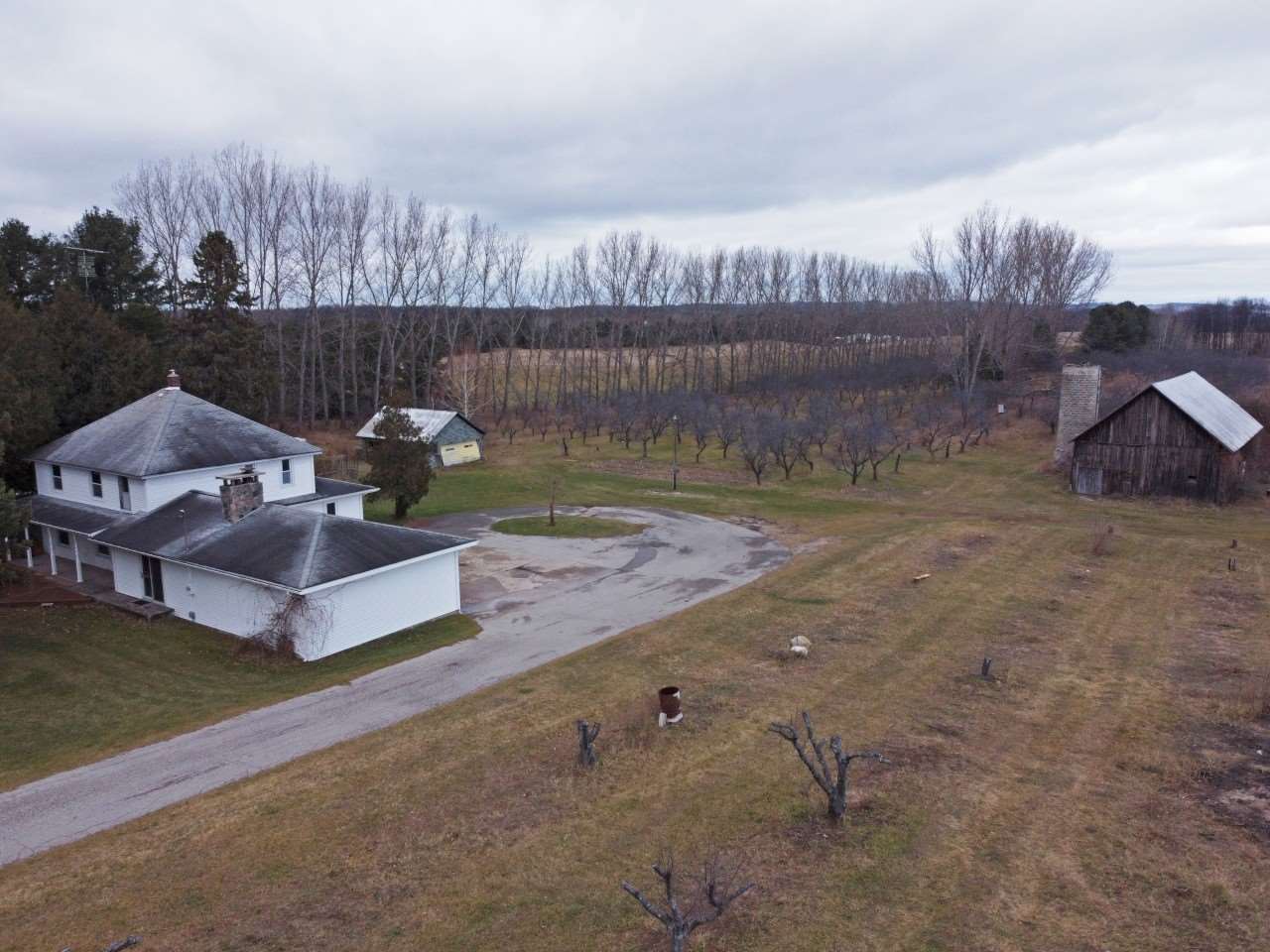 10289 East Fort Road Suttons Bay, MI 49682 - Photo 26 of 33 1882202-25.JPG